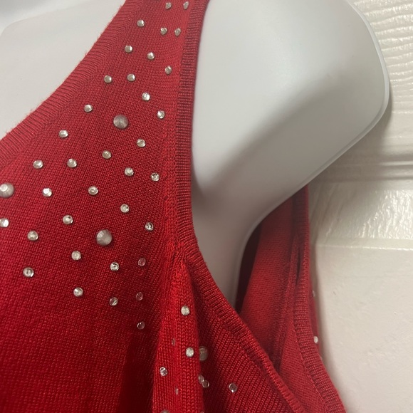 Questions Red Cut-Out Knitted Rhinestone Mini Dress - Picture 4 of 11